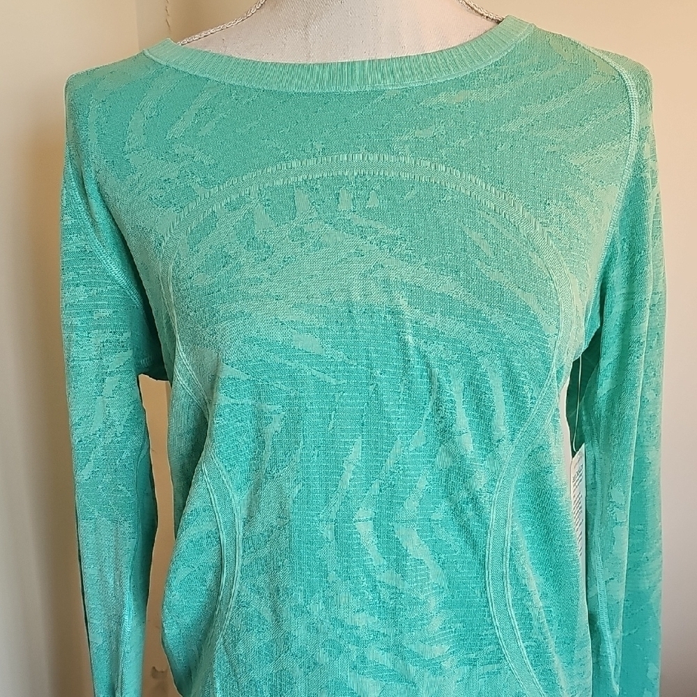 Lululemon Athletica Aqua Long Sleeve Top - Picture 2 of 8